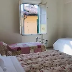 Lucca David Room In Apartment And Hospitality Pilgrims A