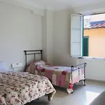 Lucca David Room In Apartment And Hospitality Pilgrims A